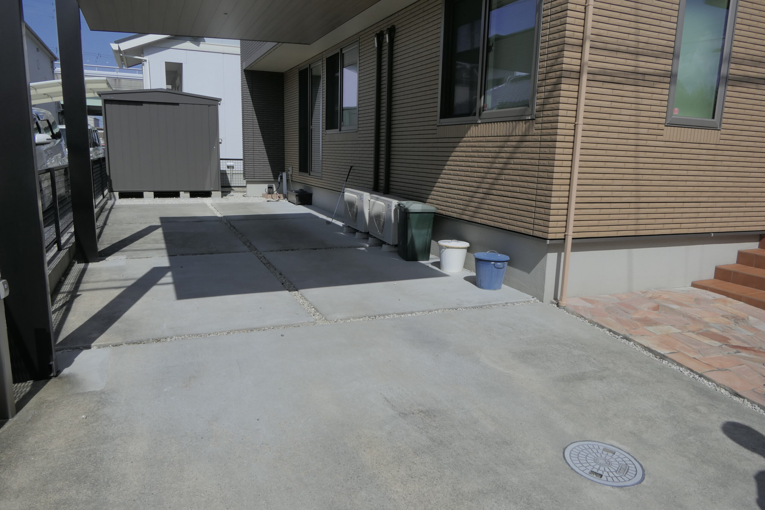 駐車場スリット目地埋め BEFORE