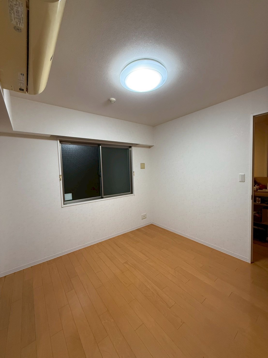 お部屋の壁紙交換