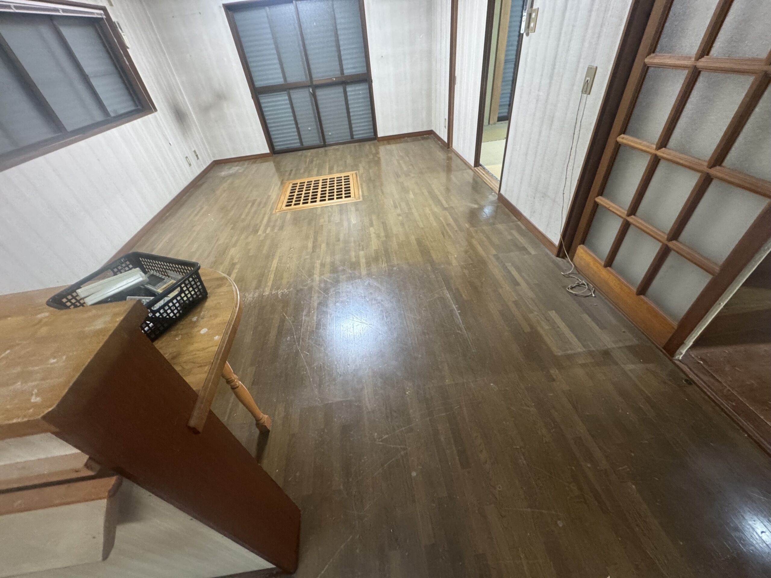 リビング フロアタイル貼り替え BEFORE