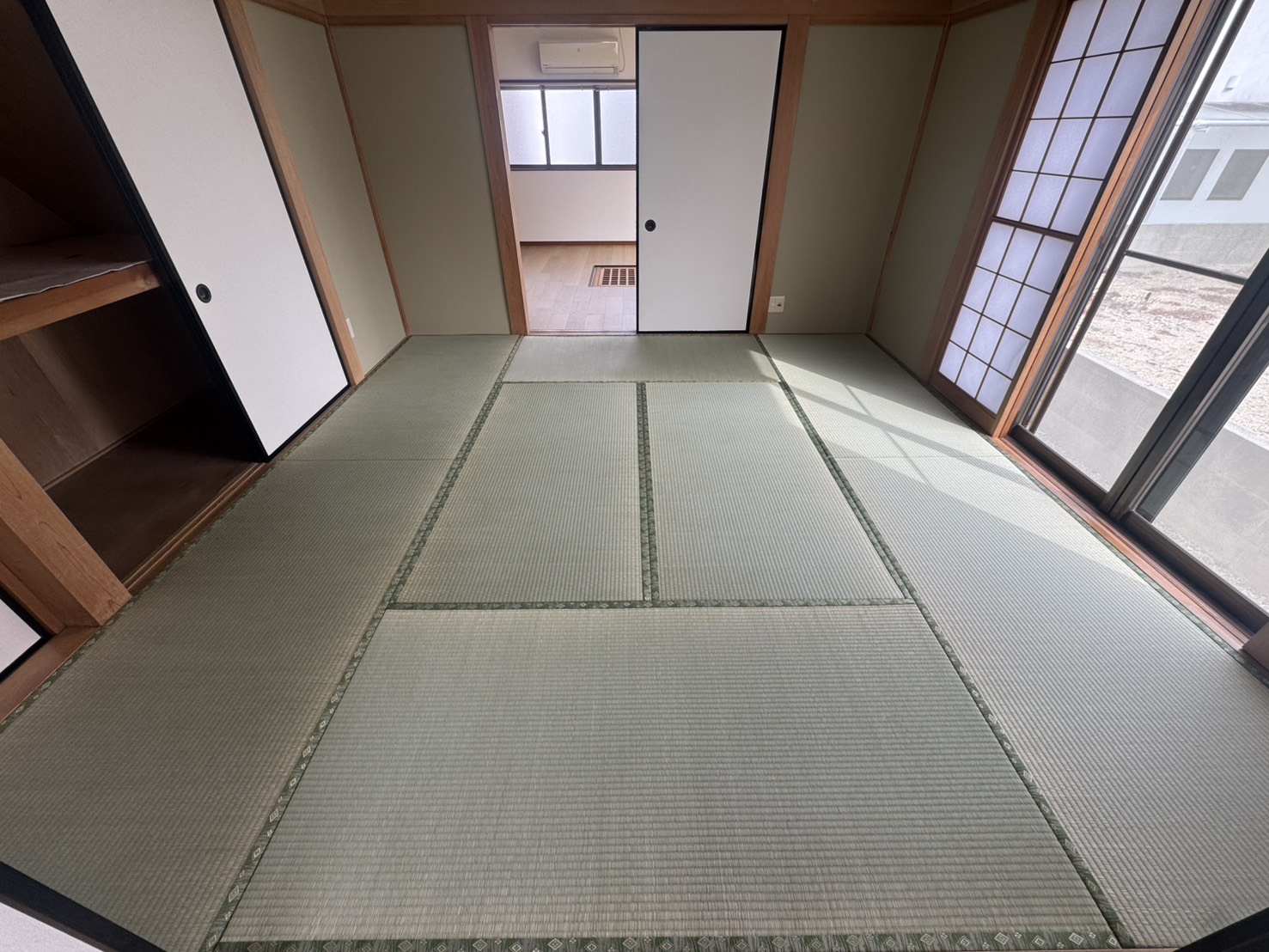 畳表替え、襖貼り換え