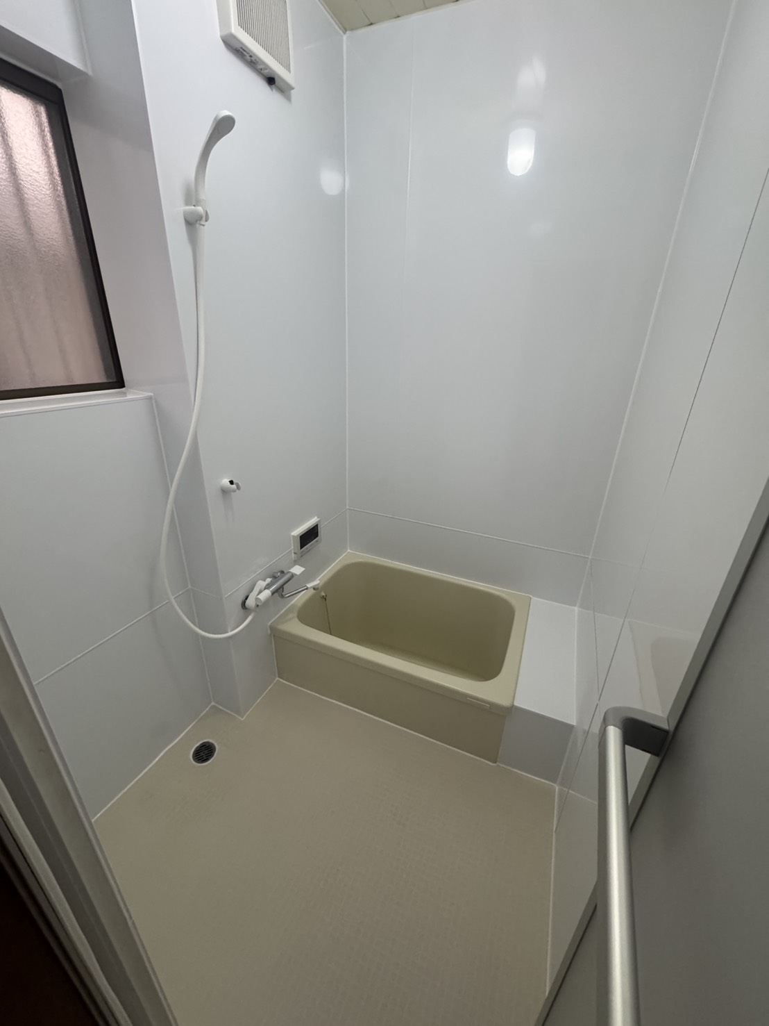 浴室リフォーム（アルミ複合板+浴室塗装+浴室CF貼り替え）