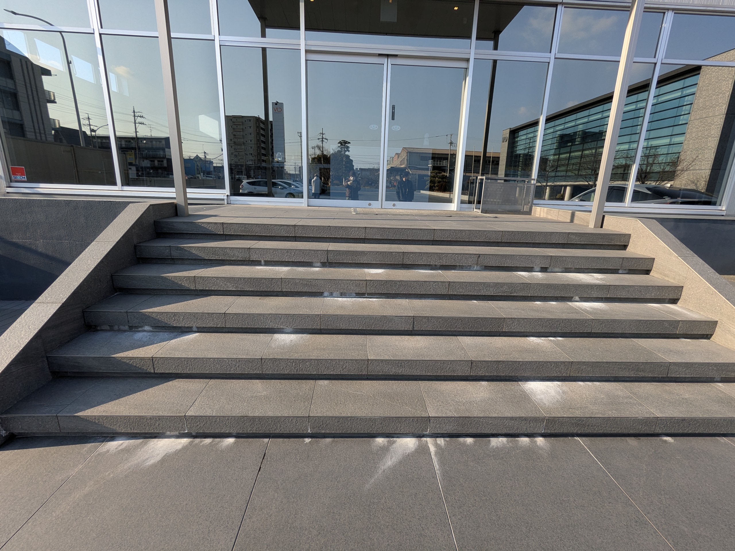 エフロ除去（白華現象） BEFORE